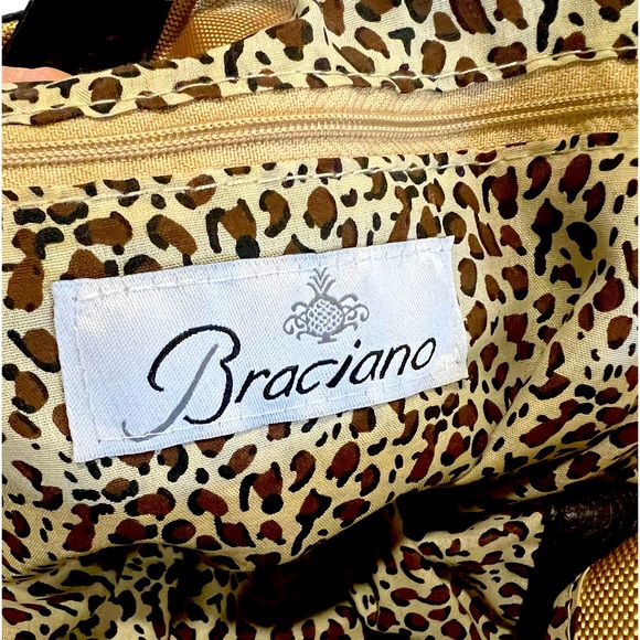 Braciano woven fabric shoulder bag with large gold hardware buckles and leather - Picture 6 of 6